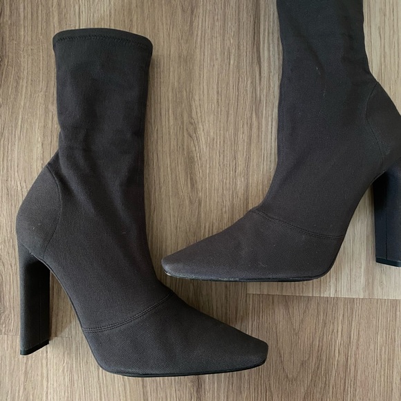 Yeezy Season 6 Graphite Canvas Ankle Boots - Picture 9 of 10